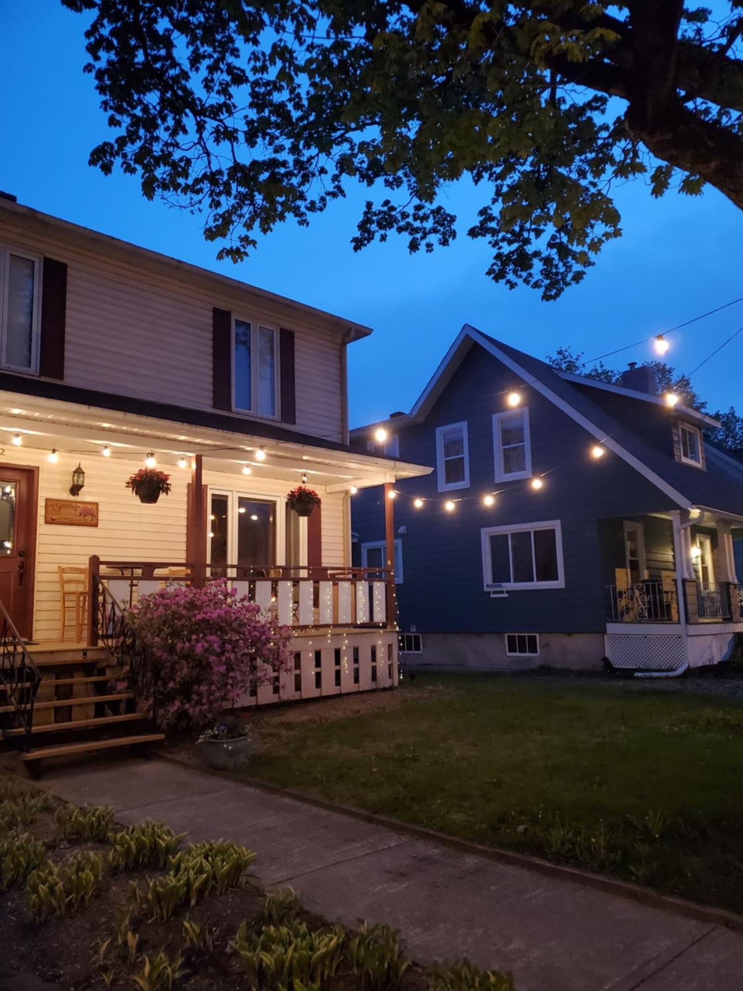 La Maison Aux Camelias Bed and Breakfast Coaticook Buitenkant foto